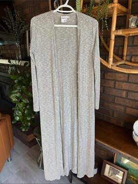 Long Open-Front Striped Cardigan - Gray & White